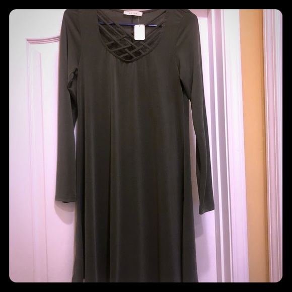 entro Dresses & Skirts - Entro dress NWT